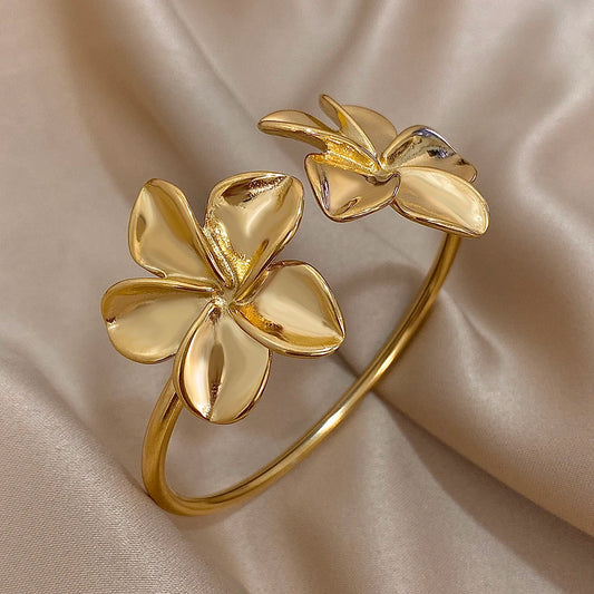 Floral Radiance Bangle