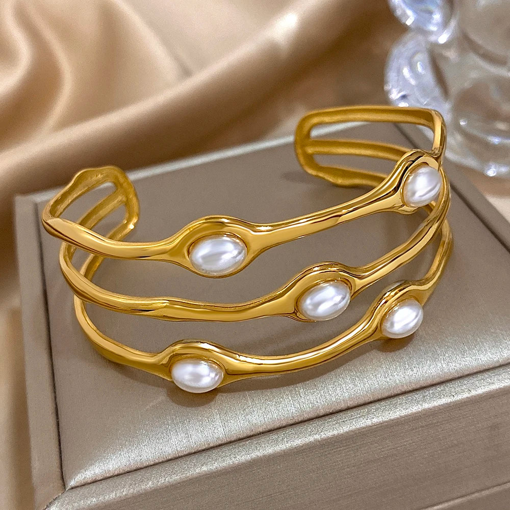 Vintage Bohemian Pearl Bangle